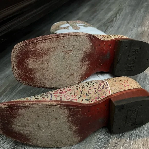 Ferrini White and Tan Western Boots - Picture 4 of 7